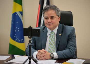 Mídia nacional repercute o 1º lugar de Efraim no ranking dos melhores parlamentares do Brasil