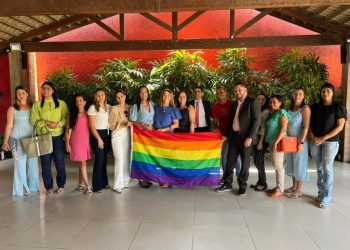 Secretaria municipal da mulher e secretaria de assistência social de Cruz do Espírito Santo participam da Oficina de Nome Social