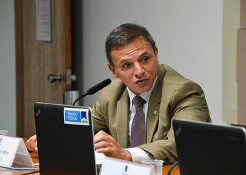 CPI das ONGs ouve Ricardo Salles nesta terça-feira