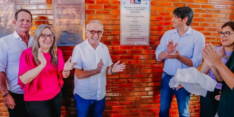 Cícero Lucena entrega Escola Aruanda totalmente reformada no novo padrão de qualidade da Prefeitura de João Pessoa