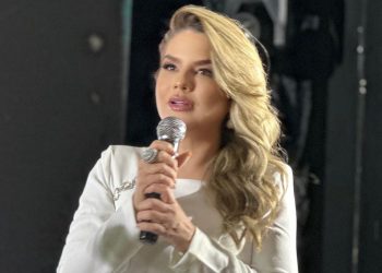 Karla Pimentel participa de evento que celebrou os 61 anos da profissão de corretor de imóveis