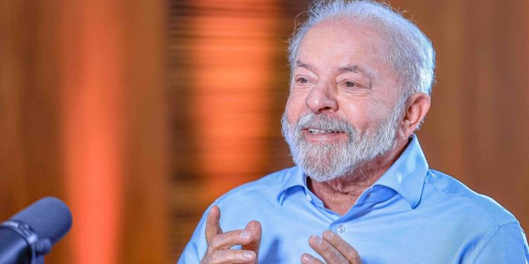 Lula espera que Congresso aprove a taxação de super-ricos