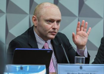 Delgatti afirma que Bolsonaro prometeu indulto em caso de grampo contra Moraes