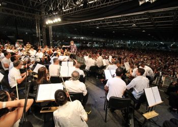 Orquestra Sinfônica da Paraíba comemora os 438 anos de João Pessoa em concerto com Santanna