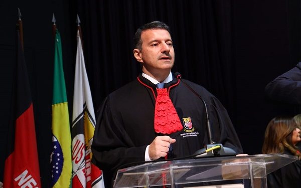 Antônio Hortêncio é reconduzido no cargo de PGJ para o biênio 2023-2025