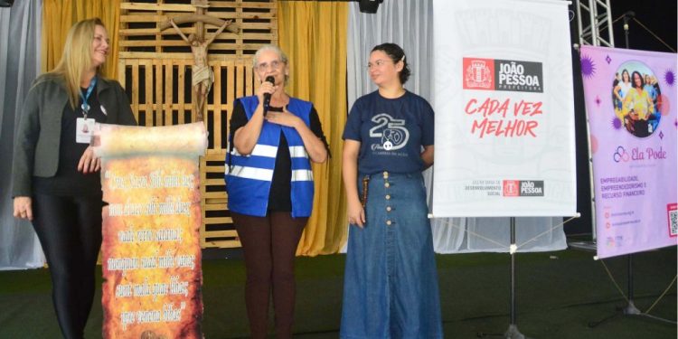 Prefeitura de João Pessoa leva capacitação para mulheres em vulnerabilidade social que buscam empreender