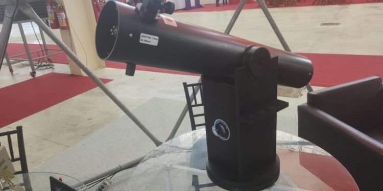 Telescópios construídos por reeducandos serão expostos em feira de tecnologia e público poderá observar astros e planetas