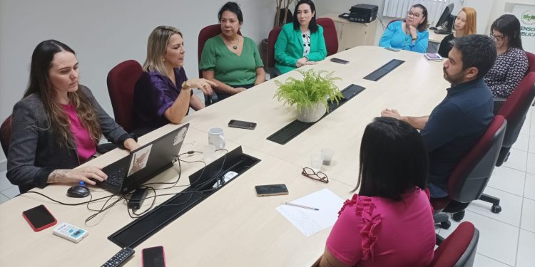 DPE-PB e PMJP discutem políticas públicas voltadas às mulheres em situação de violência