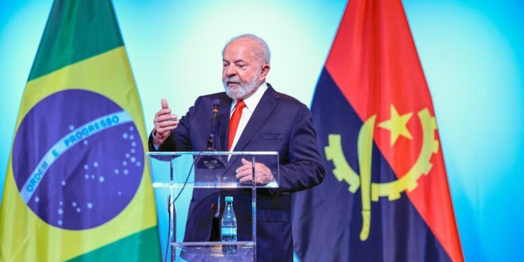 Lula diz que Brasil vai estudar a abertura de um consulado-geral em Angola
