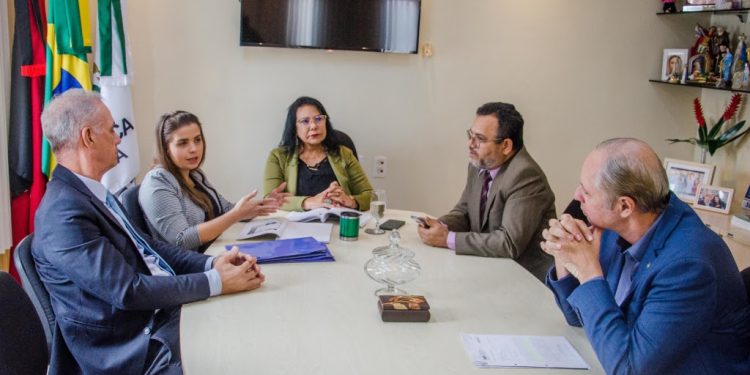 DPE-PB discute retorno de atendimentos no prédio da antiga Faculdade de Direito