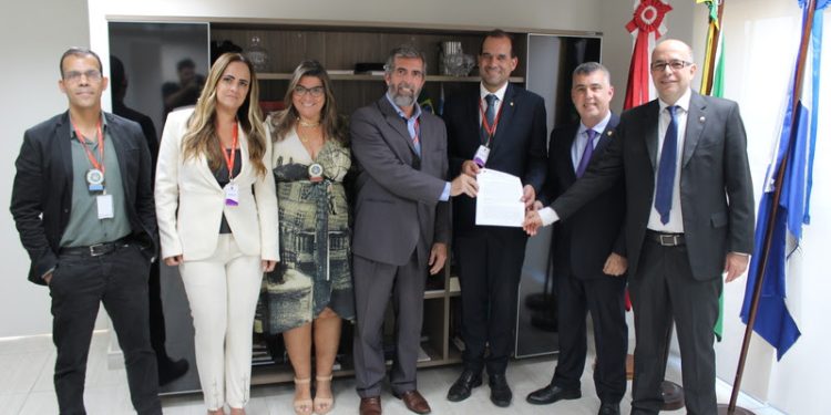 MPT-RJ firma acordo destinando recursos para melhorar atendimento nas Delegacias da Mulher