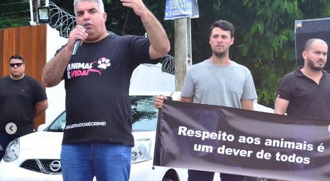 Guga Oliveira rebate crítica de Virgolino: “Estou sempre atendendo demanda, para me conhecer tem que andar na rua e trabalhar também”