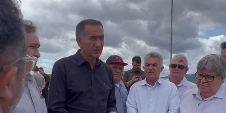 Ministro revela vinda de Lula à Paraíba para fiscalizar obras hídricas