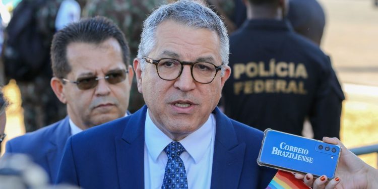 Governo Federal quer pagar compensação de perdas com ICMS até novembro