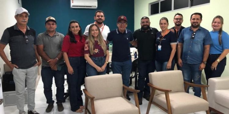 Prefeitura e UNIFIP firmam parceria para beneficiar comunidades rurais de Patos com projeto de extensão