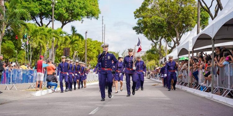Vice-governador participa de desfile cívico-militar da Independência do Brasil em João Pessoa