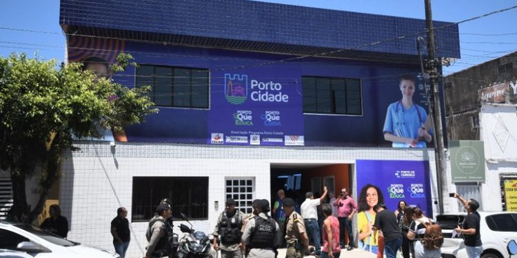 João Azevêdo entrega dragagem, armazéns e implanta projeto Porto Cidade com ações de inclusão social em Cabedelo