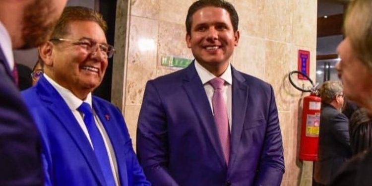 Adriano Galdino parabeniza deputado por aniversário e profetiza: “vou ver Hugo senador e governador”