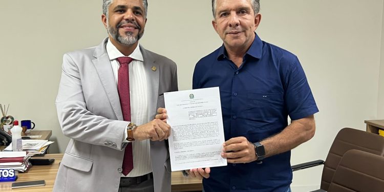 Prefeitura de Patos assina acordo de cooperação com INSS e poderá requerer benefícios para população