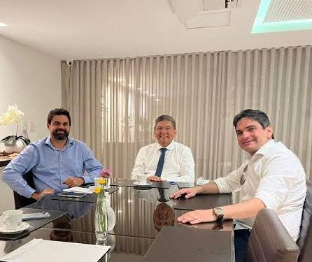 Prefeito de São Bento vislumbra futuro político brilhante para Adriano e Murilo Galdino na Paraíba