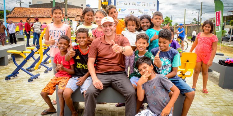 Prefeitura de Santa Rita entrega novo espaço de convivência e lazer em Várzea Nova