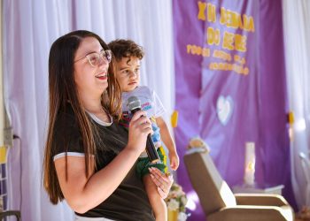 Mães com histórias inspiradoras são homenageadas no encerramento da Semana do Bebê