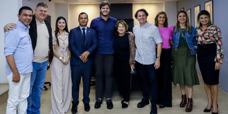 Parceria entre Prefeitura de Campina Grande e Ministério da Justiça possibilitará instalação de unidade da Casa da Mulher Brasileira na cidade