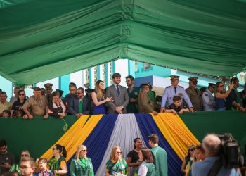 Dia da Independência: Bruno prestigia desfile cívico-militar em Campina Grande