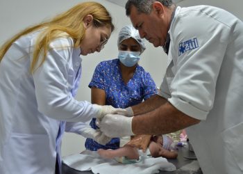 Hospital Pedro I implanta serviço de ortopedia pediátrica com foco em pé torto e doenças congênitas