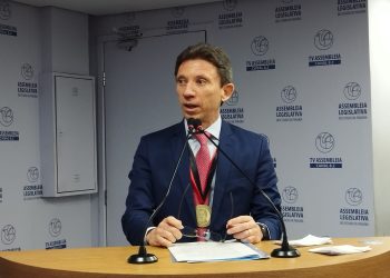 Assembleia Legislativa concede Medalha Epitácio Pessoa ao desembargador Leonardo Trajano