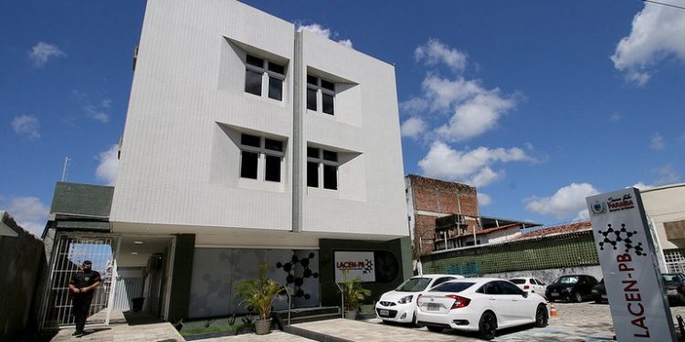 Lacen-PB será primeiro laboratório de saúde pública do país a implantar programa de gestão de qualidade do MS