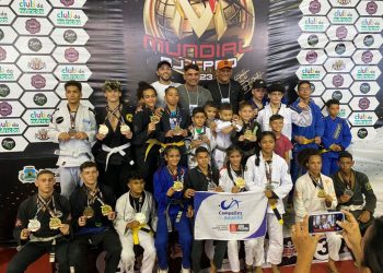 Alunos do projeto ‘Campeões do Amanhã’ conquistam 56 medalhas no Mundial de Jiu-jitsu