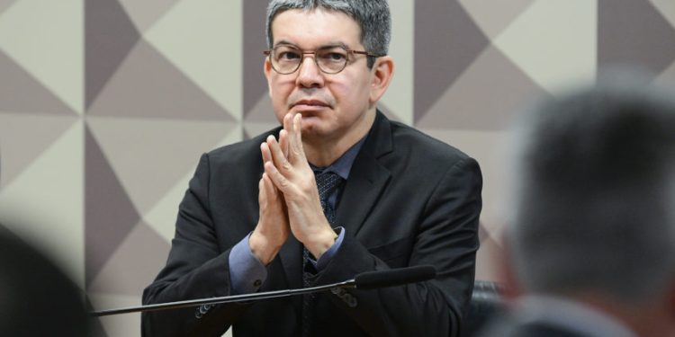 Governo fará “plano de socorro” a municípios que tiveram queda no FPM