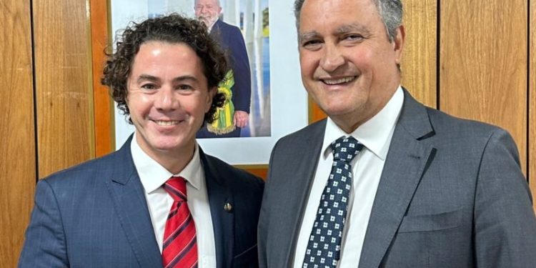 Ministro da Casa Civil garante a Veneziano que nenhuma cidade da Paraíba receberá menos FPM do que em 2022