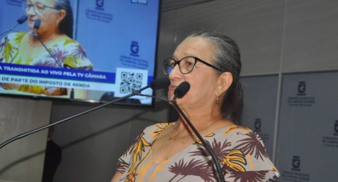 Vereadora Dona Fátima destaca importância de aprovação de piso da enfermagem pela CMCG