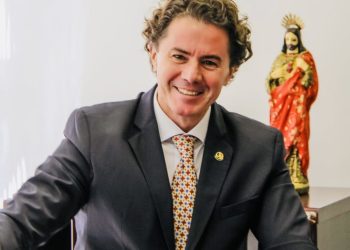 O crescimento do nome de Veneziano assusta os concorrentes que vestem a carapuça