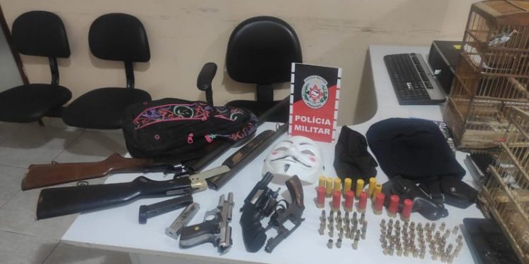 PM prende integrantes de organização criminosa que planejavam ataques no Sertão da Paraíba