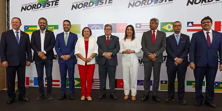 Em documento ao presidente Lula, Consórcio Nordeste manifesta preocupação com queda do FPE e pede solução para perda de receitas