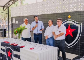 Leo Bezerra reforça compromisso da Prefeitura em seguir fortalecendo a parceria com Botafogo-PB