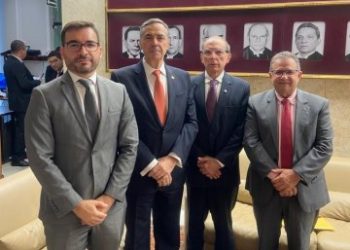 ESMA convida ministros a participarem de congresso internacional de direito, em dezembro