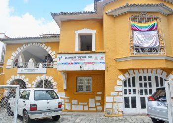 Prefeitura oferta serviços médicos e jurídicos à comunidade LGBT+ de João Pessoa