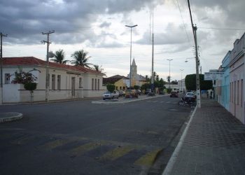 Prefeito de Conceição exonera mais de 300 servidores comissionados e contratados