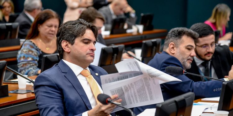 PL de Murilo que prevê dedução no IR das despesas com atividade física é destaque nacional