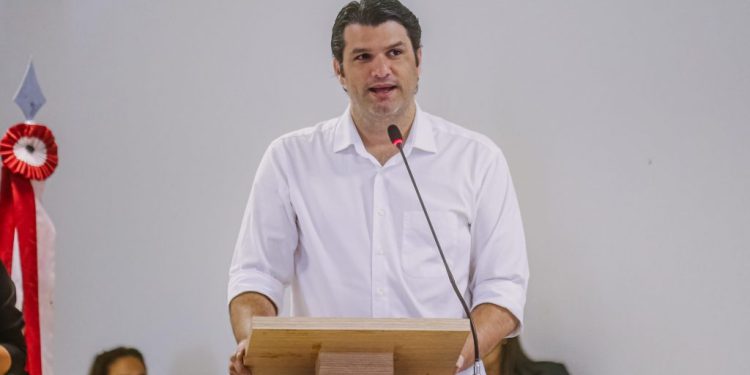 Leo Bezerra destaca ações da gestão municipal em conferência internacional para enfrentamento ao tráfico de crianças e adolescentes