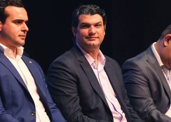 Durante lançamento do novo PAC na Paraíba, Leo Bezerra reafirma união entre governos