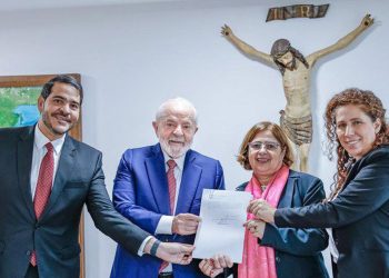 Lula aprova parecer que prevê demissão de servidor por assédio sexual