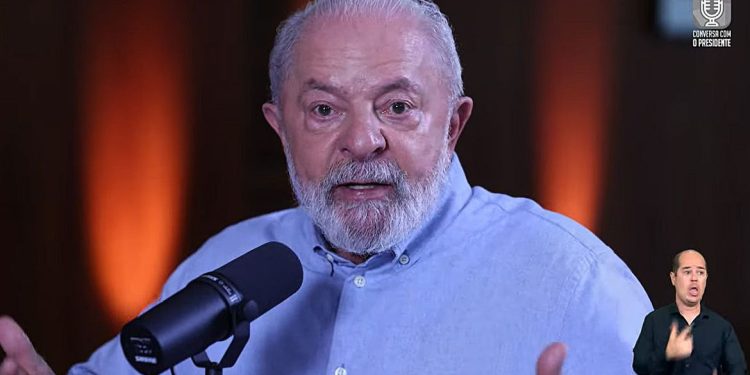 Lula se diz otimista sobre cirurgia no quadril