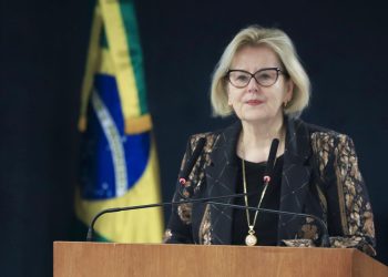 Rosa Weber marca julgamento de ação que descriminaliza aborto