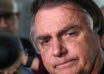Bolsonaro vira réu por incitação ao crime de estupro