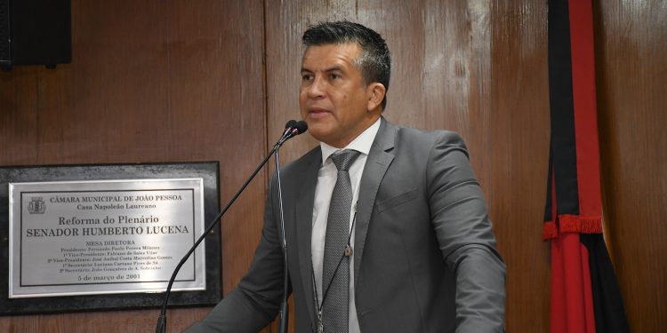 Vereador convoca sociedade para denunciar violência contra a mulher